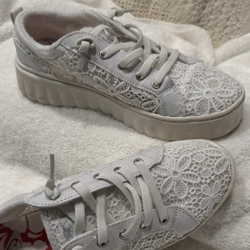 Roxy White Lace Platform Sneakers